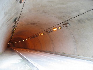 富来トンネル